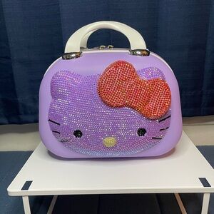 Hello Kitty Purple and Red Travel bag / Handbag. Stunningly beautiful condition!